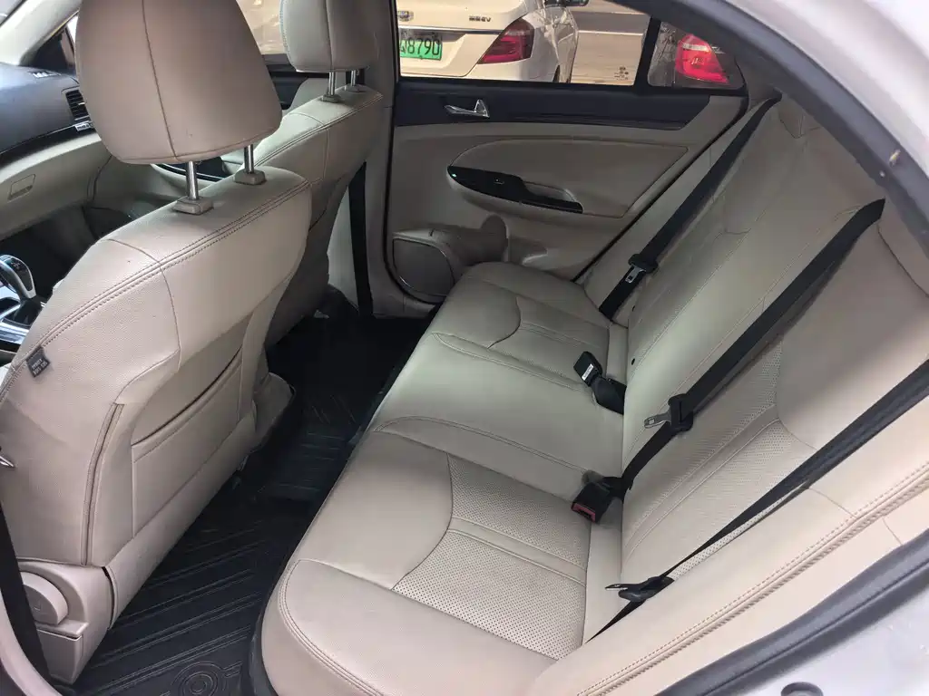 BYD e5 — миниатюра 8
