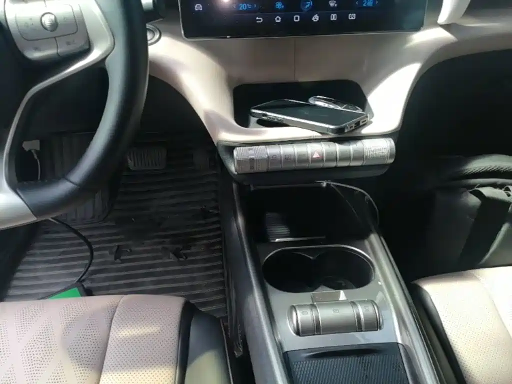 BYD Dolphin — миниатюра 14
