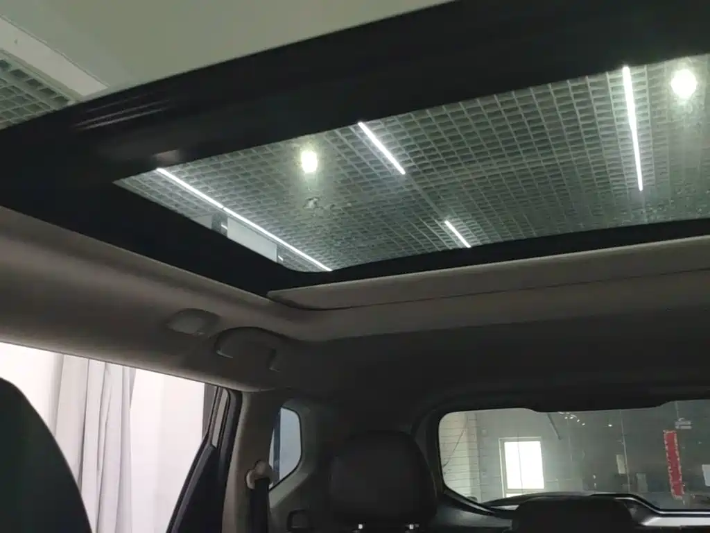 Nissan X-Trail — миниатюра 18