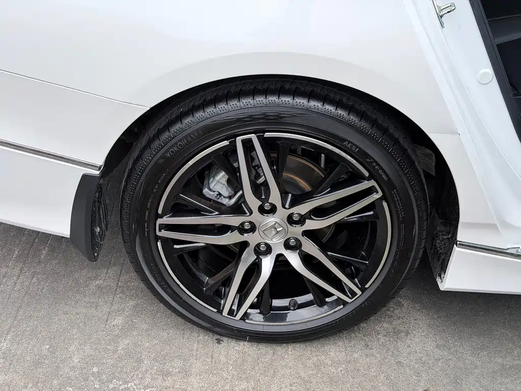 Honda Accord — миниатюра 14