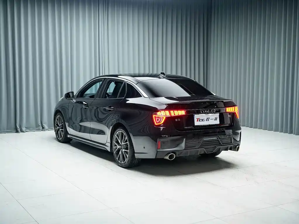 Lynk & Co 03 — миниатюра 9