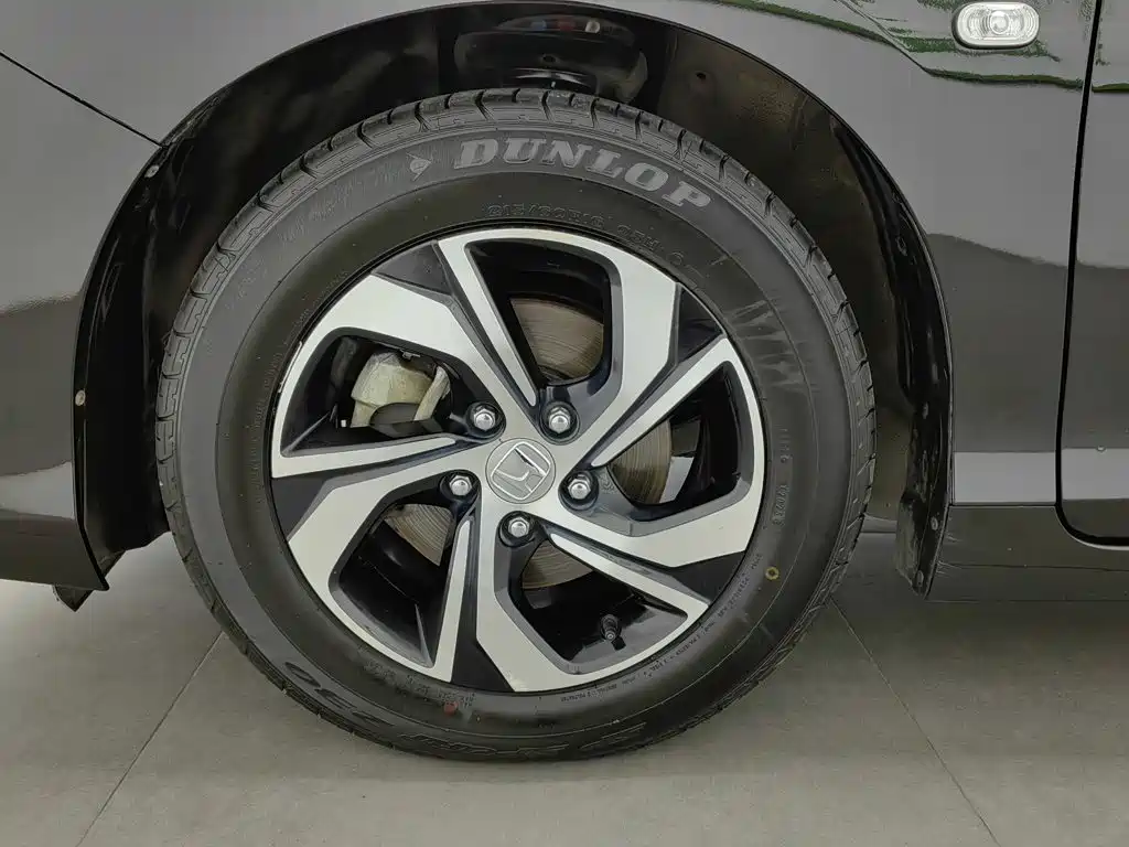 Honda Accord — миниатюра 17