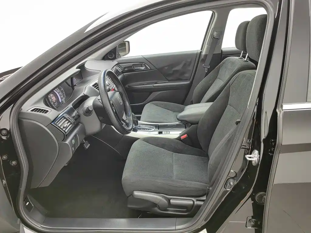 Honda Accord — миниатюра 10