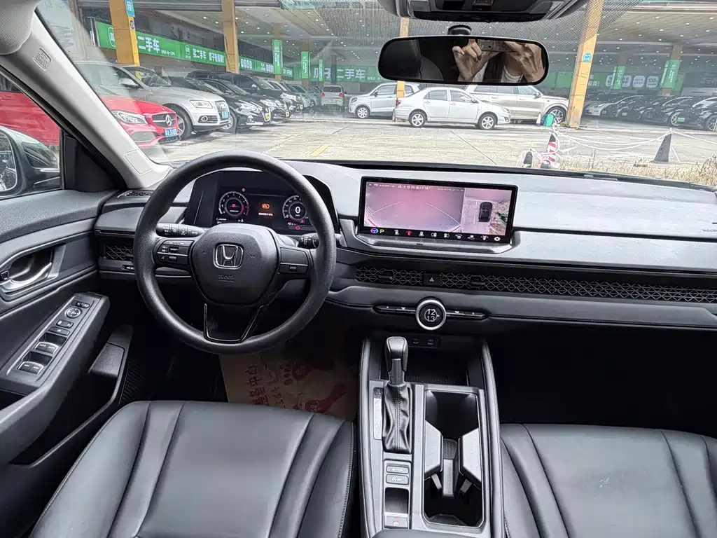 Honda Accord — миниатюра 6