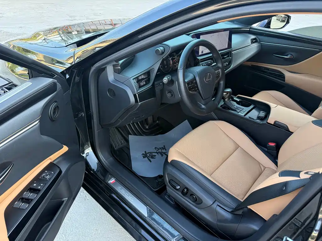 Lexus ES — миниатюра 11