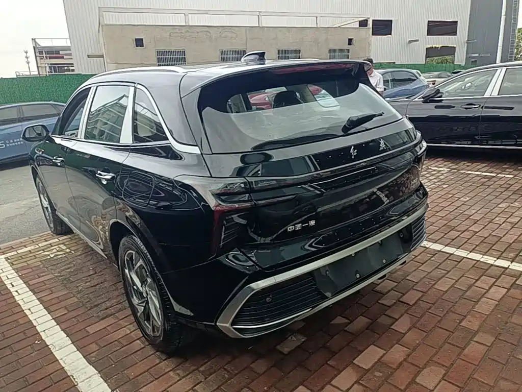 Hongqi HS3 PHEV 2024 115km