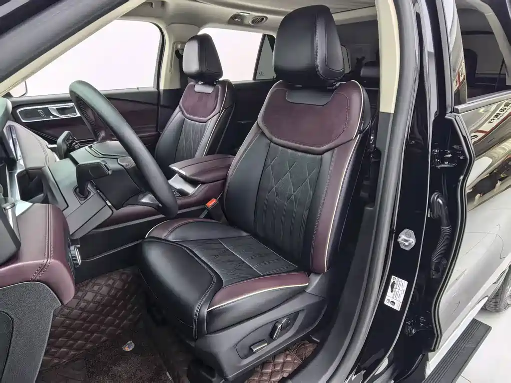 Ford Explorer — миниатюра 20