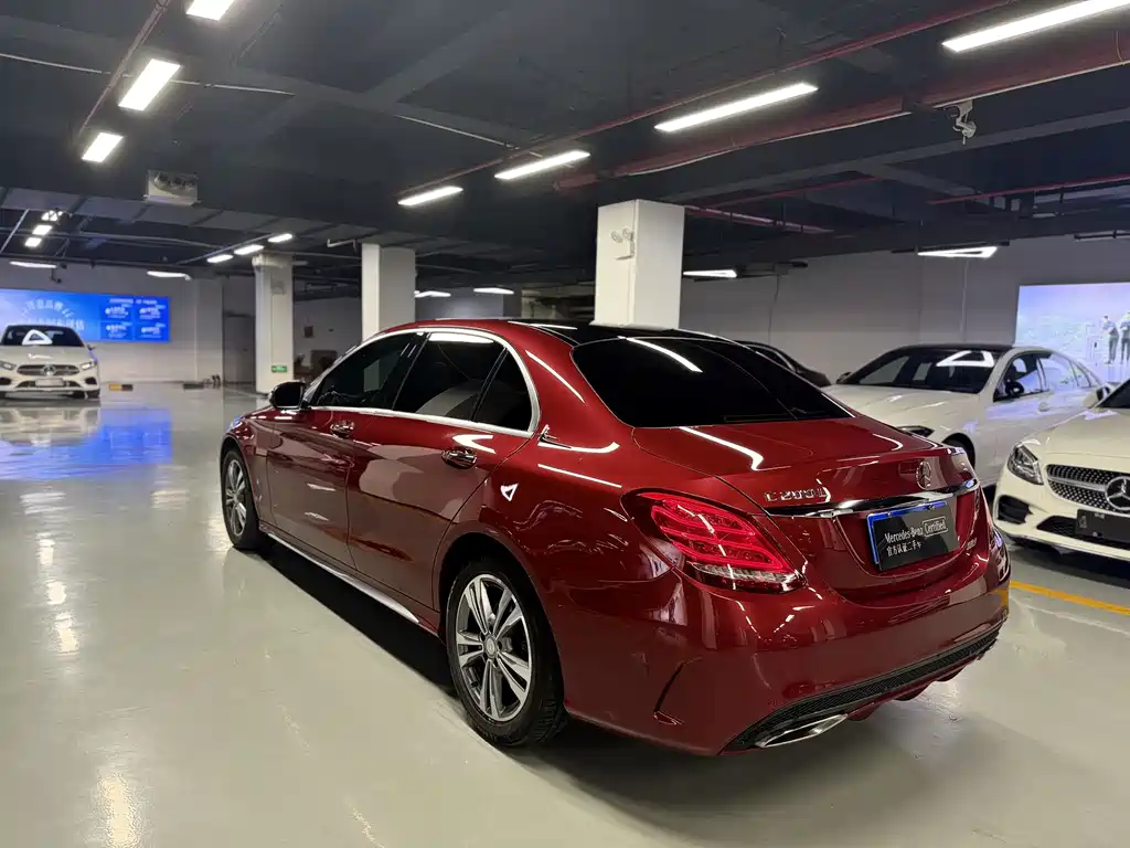Mercedes-Benz C-Class — миниатюра 6