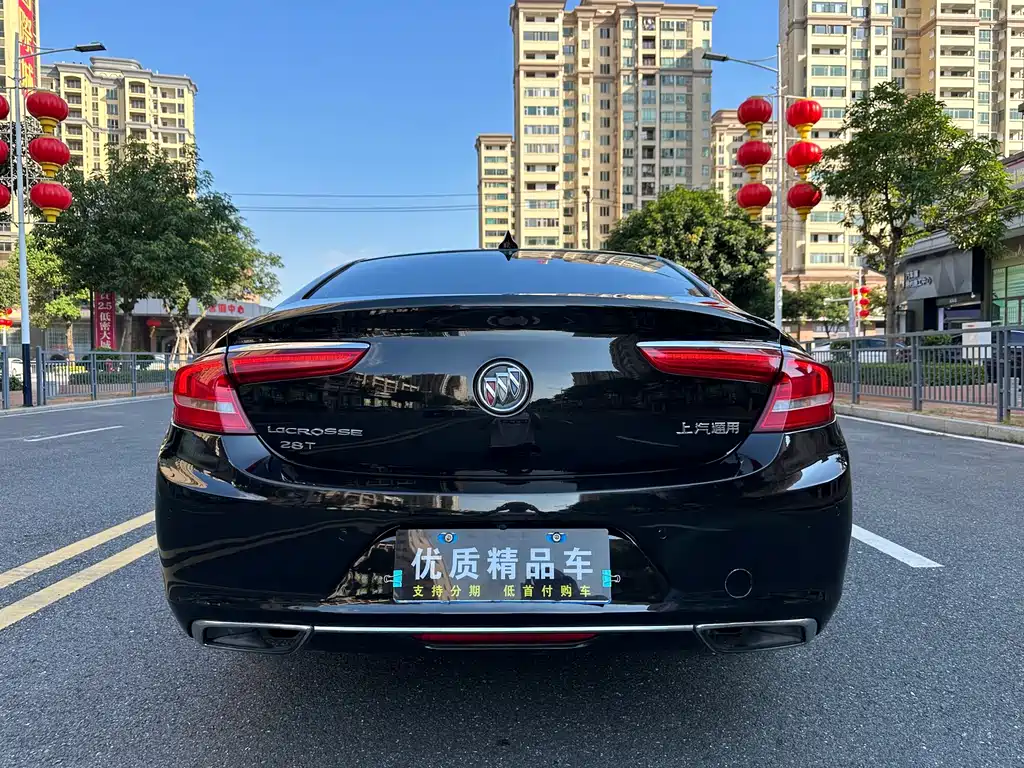 Buick LaCrosse — миниатюра 7