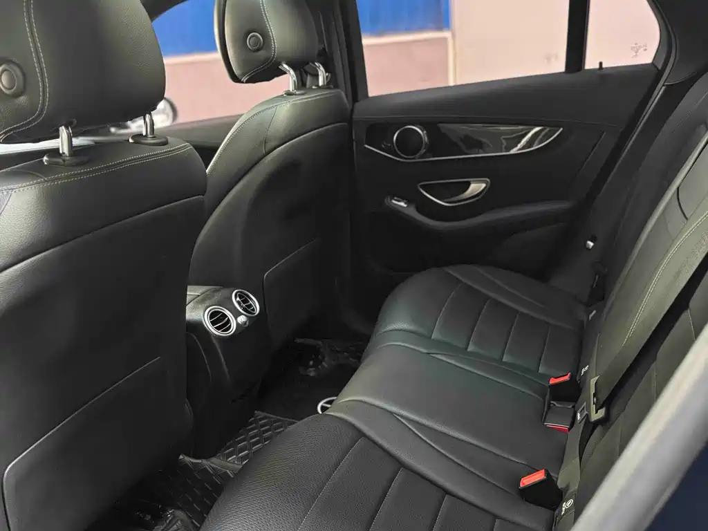 Mercedes-Benz GLC — миниатюра 9