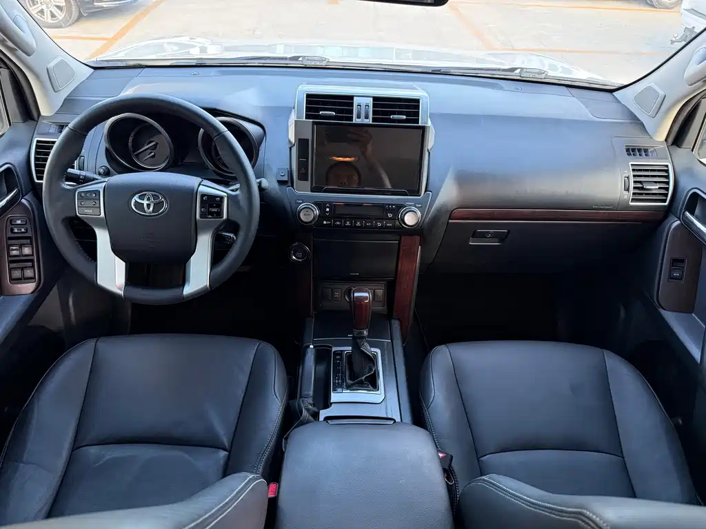 Toyota Prado — миниатюра 10