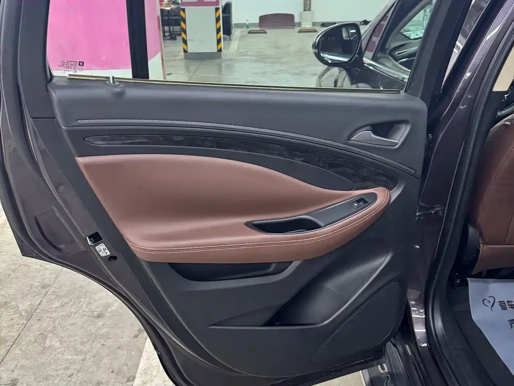 Buick Envision Plus — миниатюра 7