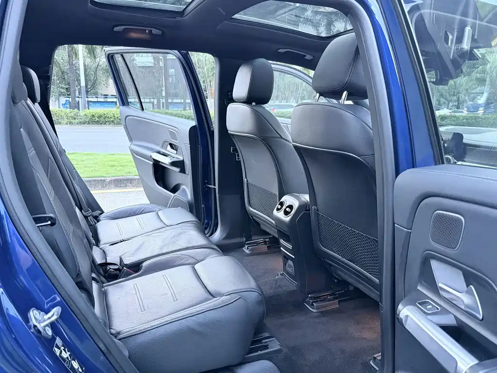 Mercedes-Benz EQB — миниатюра 8