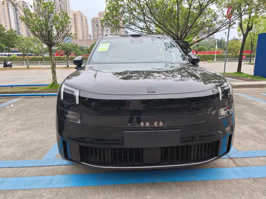 Lynk & Co 900 2025 2.0T Ultra 6 мест