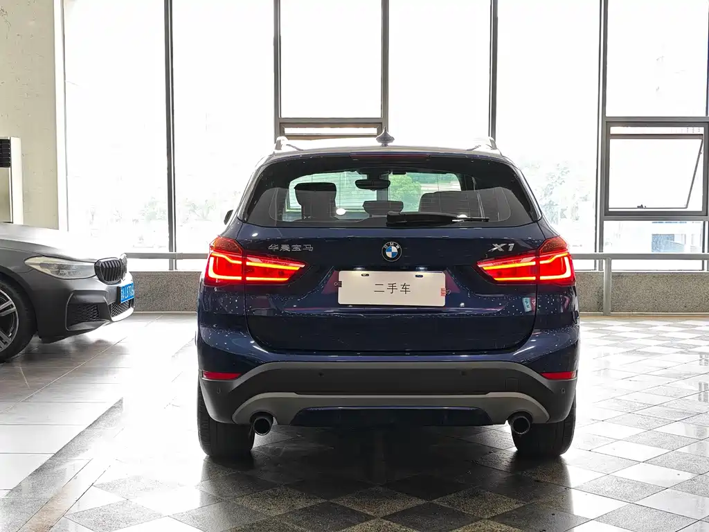 BMW X1 — миниатюра 10