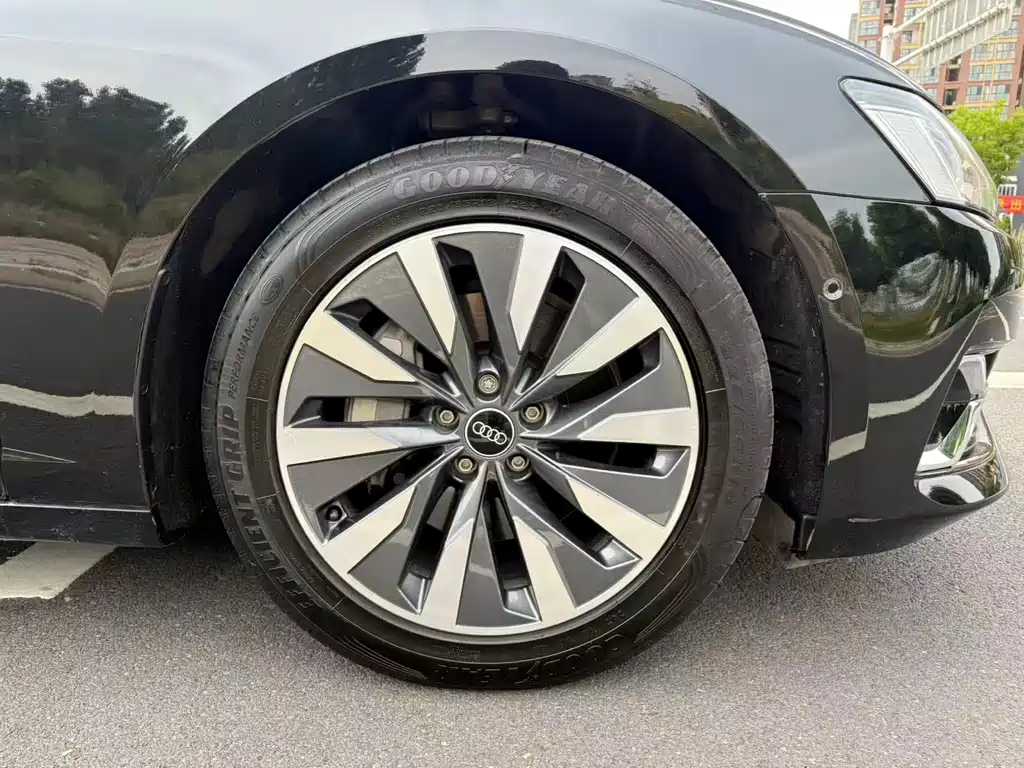 Audi A6L 2024 45 TFSI