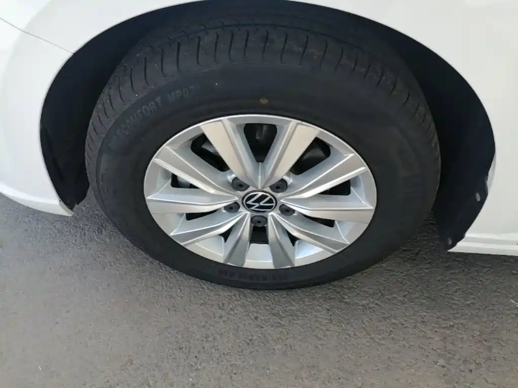 Volkswagen Lavida — миниатюра 23