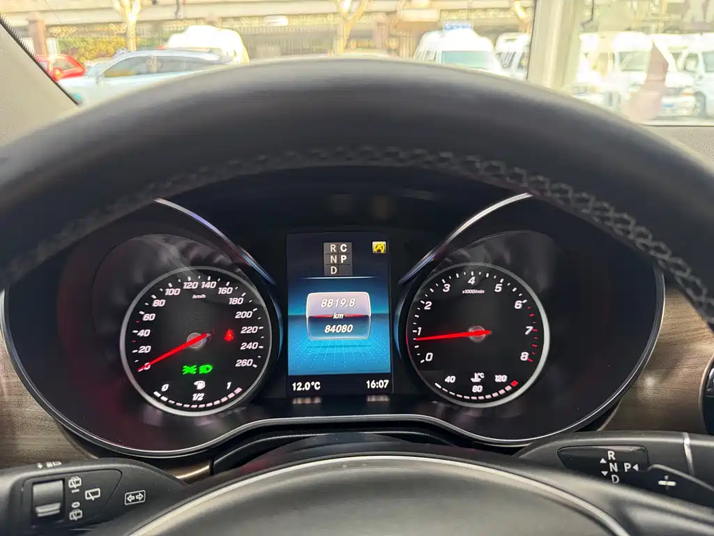 MERCEDES-BENZ V CLASS