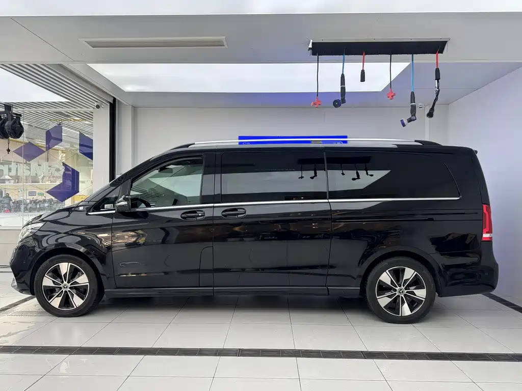 MERCEDES-BENZ V CLASS