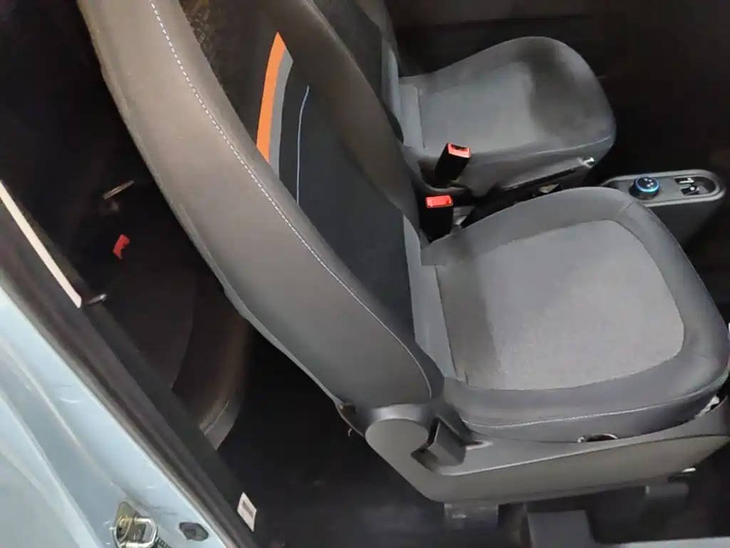 Wuling MINIEV — миниатюра 25