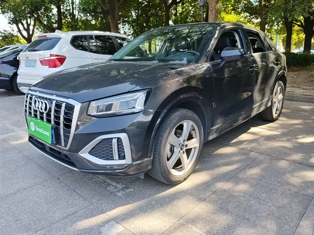 Audi Q2L 2023