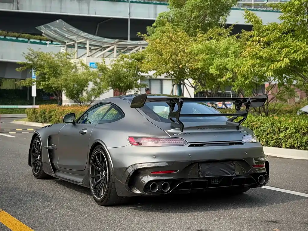 MERCEDES-BENZ AMG GT