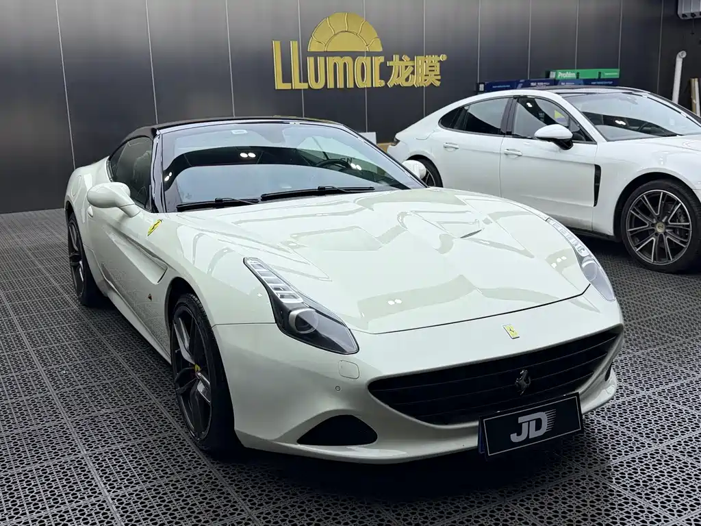 Ferrari California T 2015 3.9T