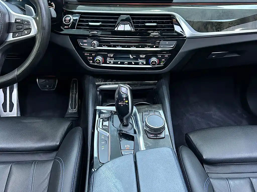 BMW 6 GT 2018 630i Luxury