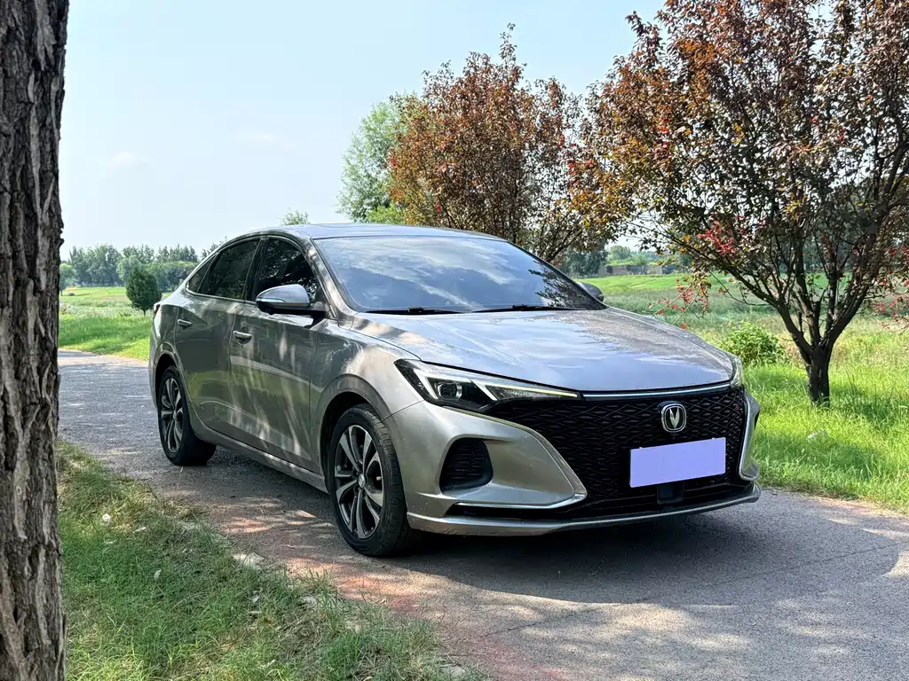Changan Eado — миниатюра 3