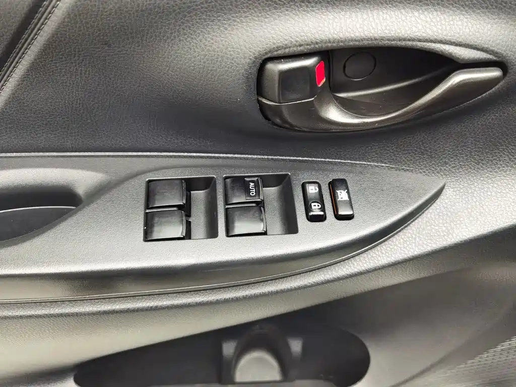 Toyota Vios — миниатюра 9