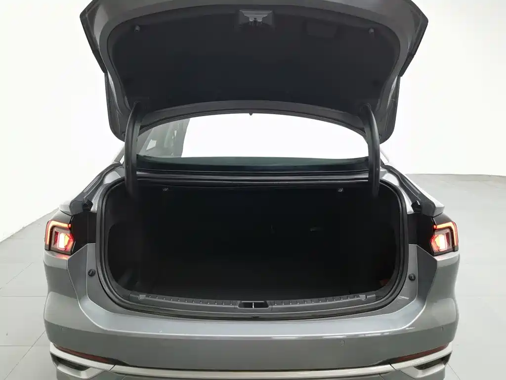 Ford Mondeo — миниатюра 16