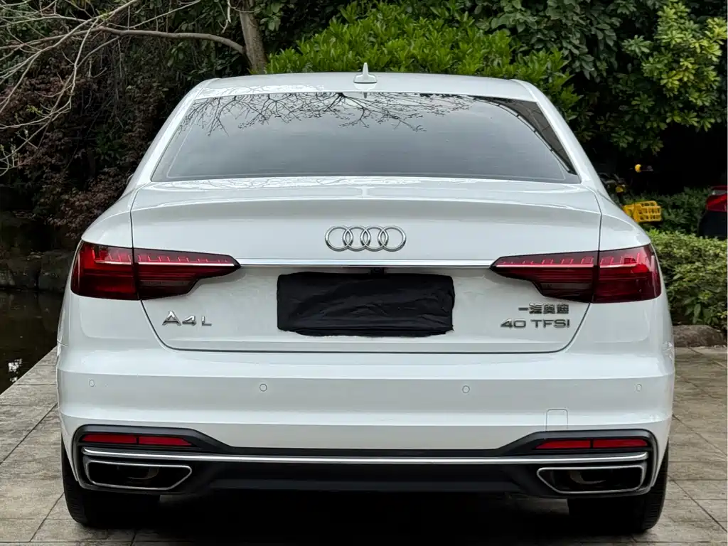 Audi A4L 2022 40 TFSI Luxury