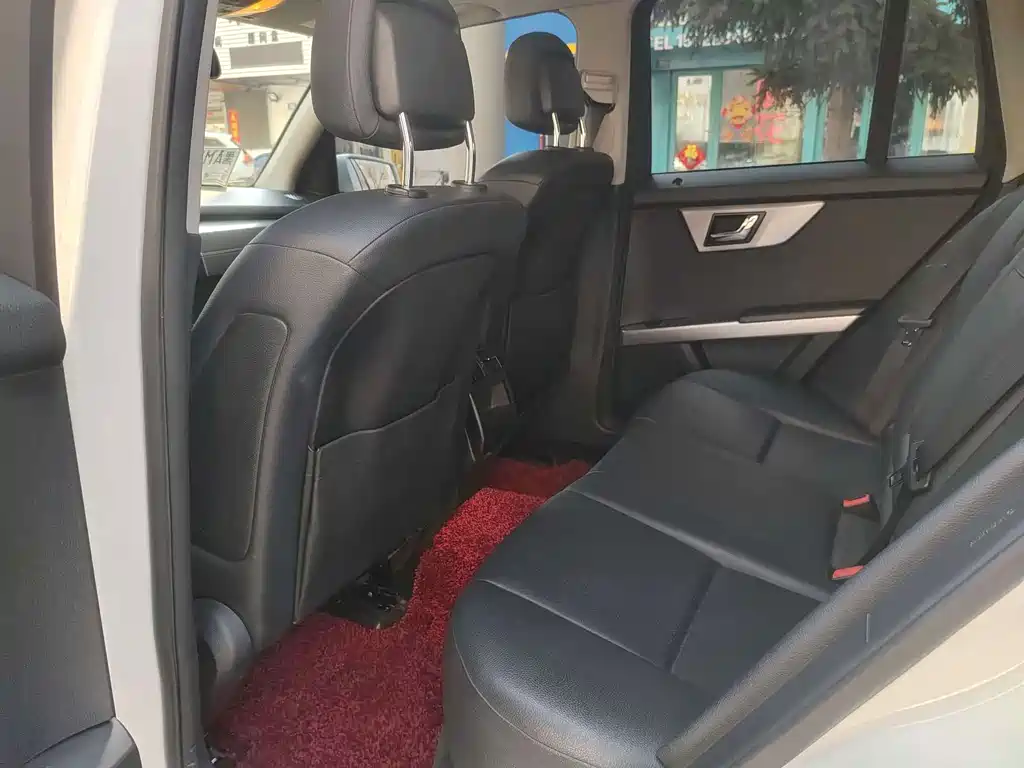 Mercedes-Benz GLK-Class (Import) — миниатюра 7