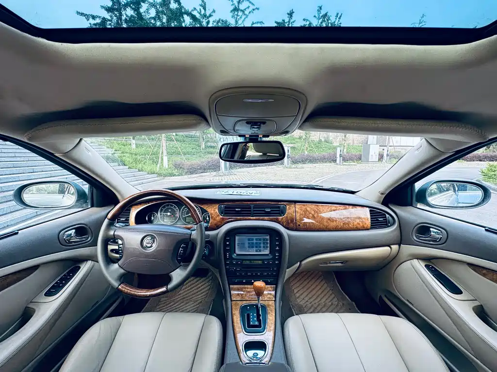 Jaguar S-TYPE — миниатюра 8