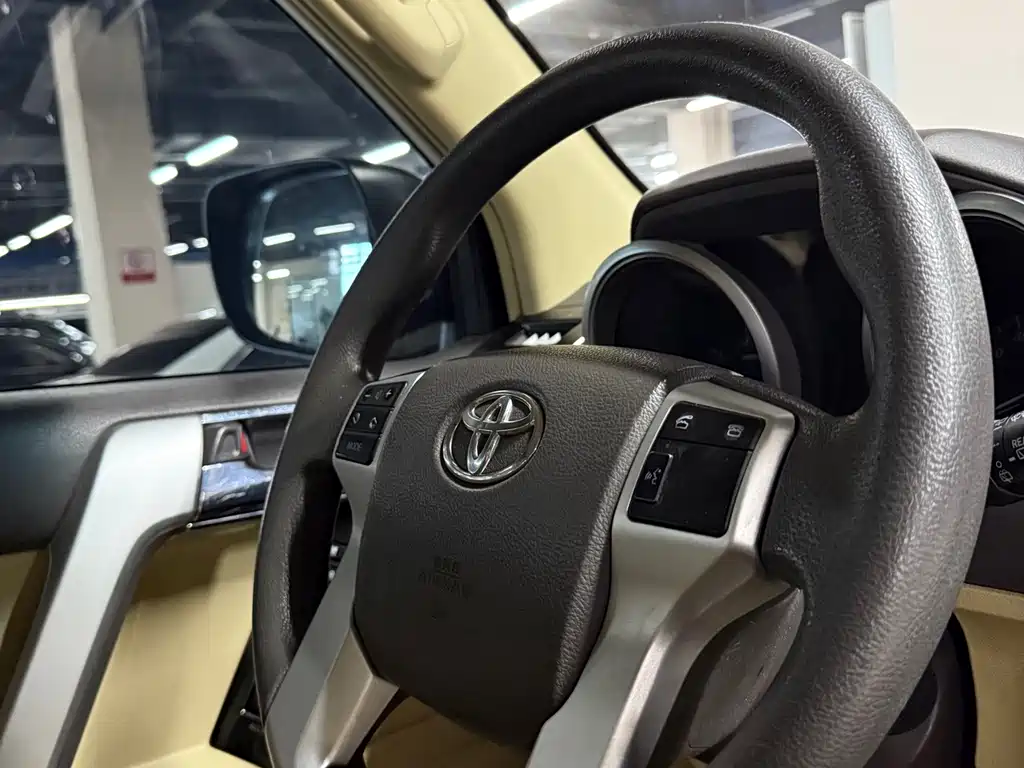 Toyota Prado (Import) — миниатюра 10