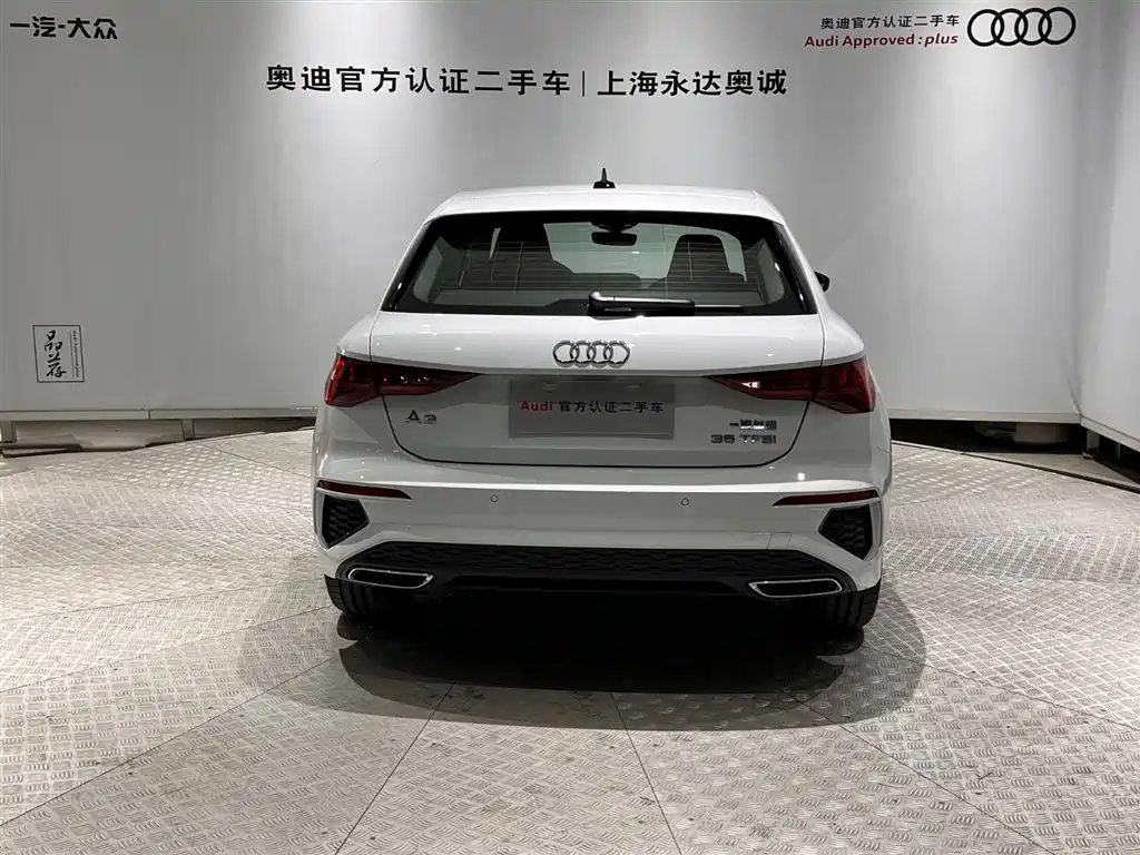 AUDI  A3