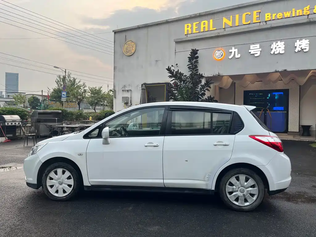 Venucia R50 — миниатюра 8