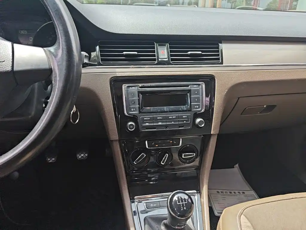 Volkswagen Bora — миниатюра 13