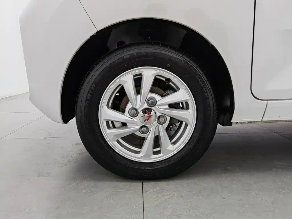 Wuling MINIEV — миниатюра 17
