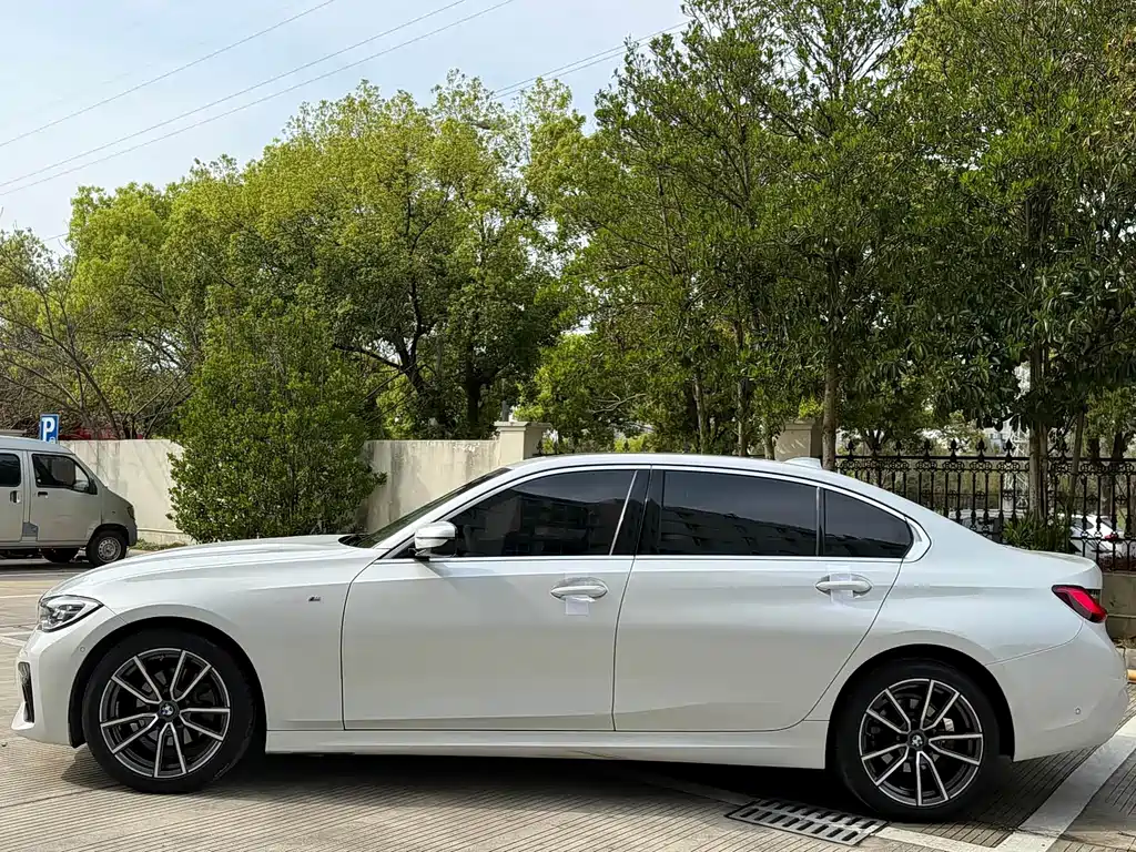 BMW 3 Series — миниатюра 16