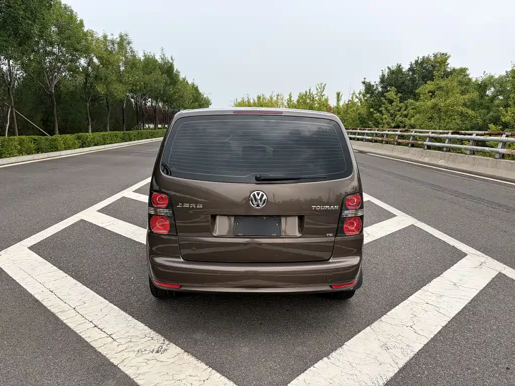 Volkswagen Touran — миниатюра 9