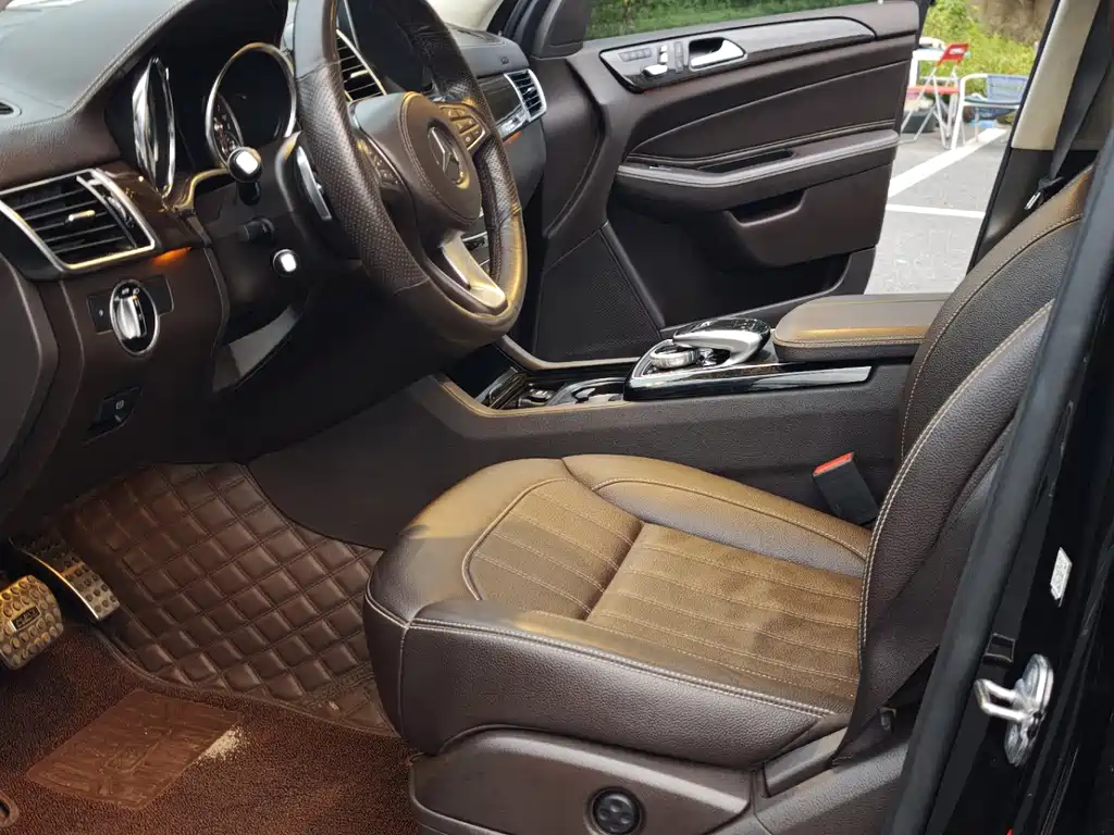 Mercedes-Benz GLS — миниатюра 6