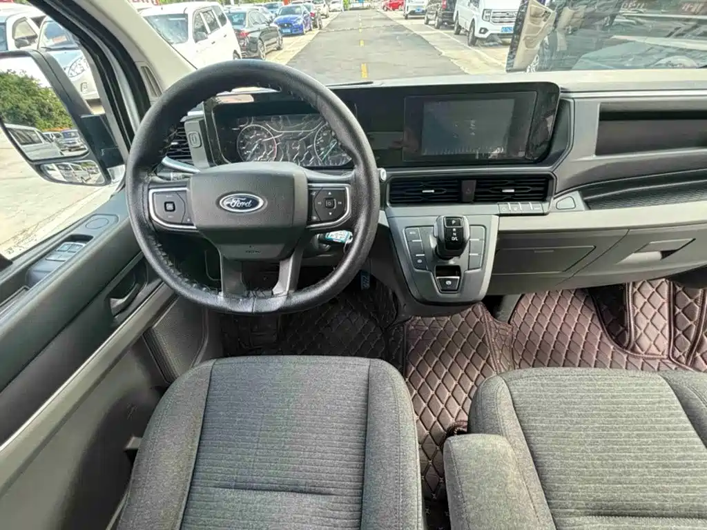 Ford Transit — миниатюра 10