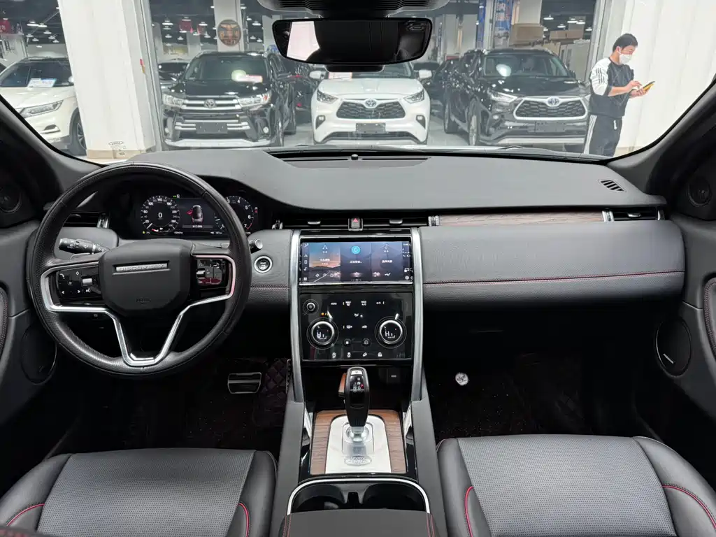 LAND ROVER DISCOVER SPORTS