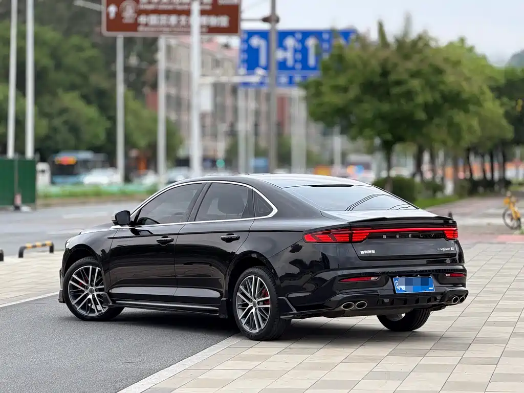 Geely Preface 2023 1.5TD