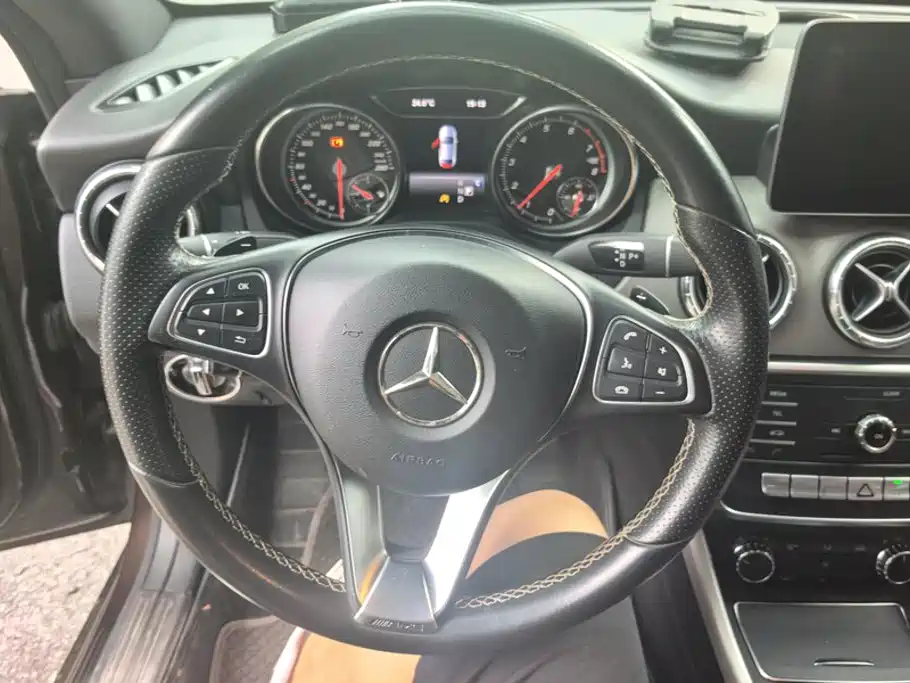 Mercedes-Benz CLA (Import) — миниатюра 15
