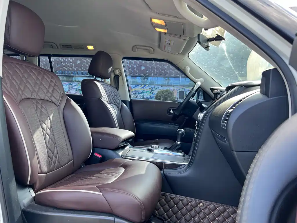 Nissan Patrol — миниатюра 14