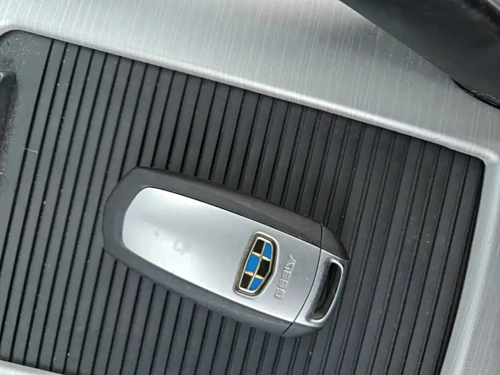 Geely Boyue — миниатюра 9