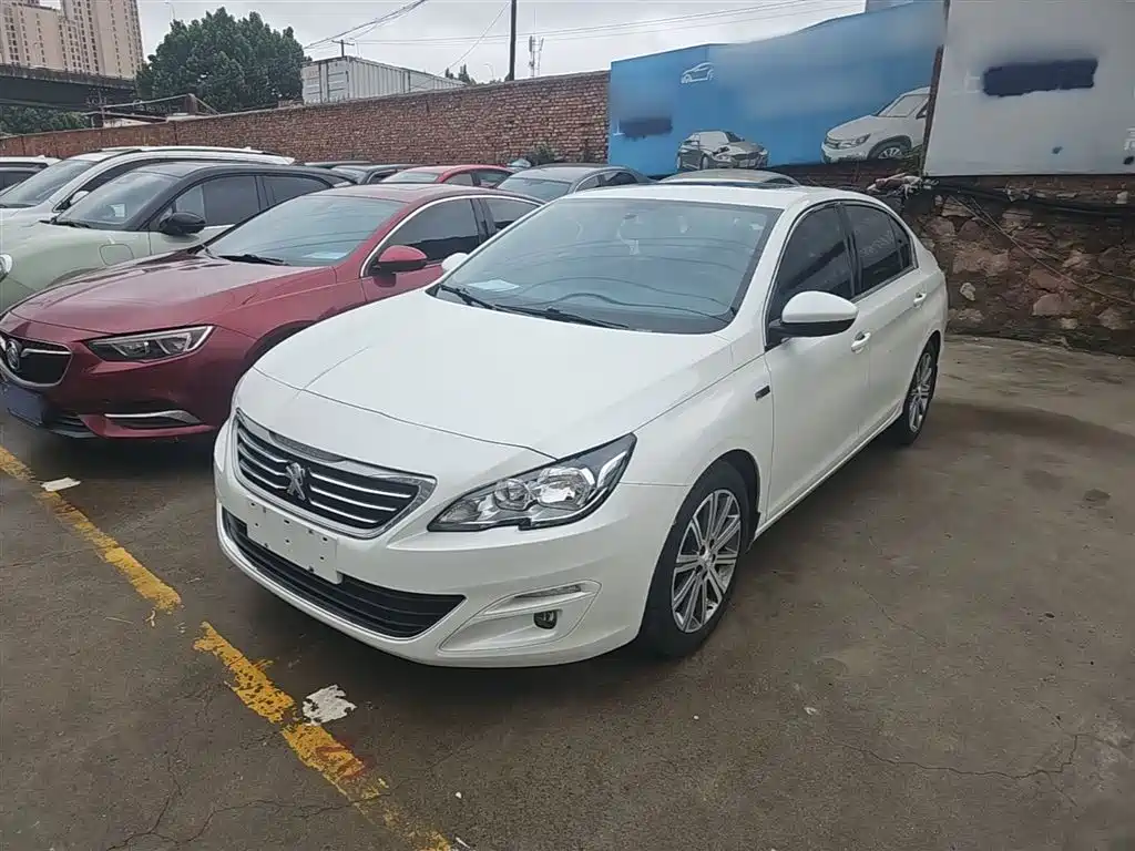 Peugeot 408 2016