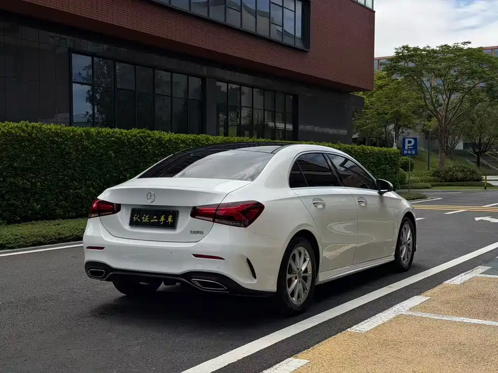 Mercedes-Benz A-Class — миниатюра 7